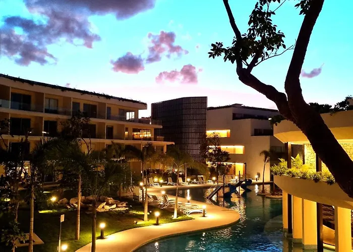 New Pool Clubhouse The Leaf Playacar Apartamento *